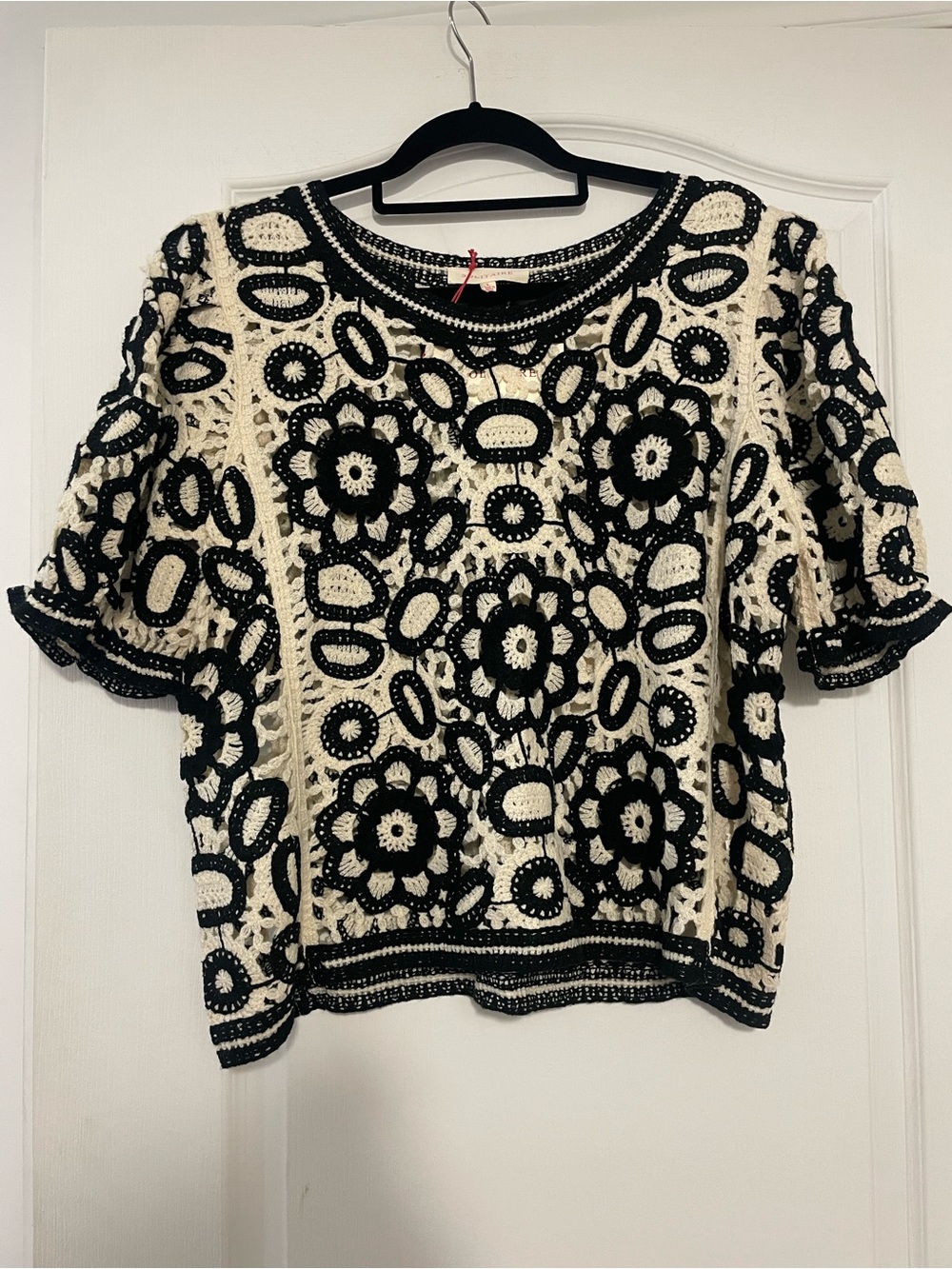 NWT Solitaire Black and White Crochet Top, Size Large